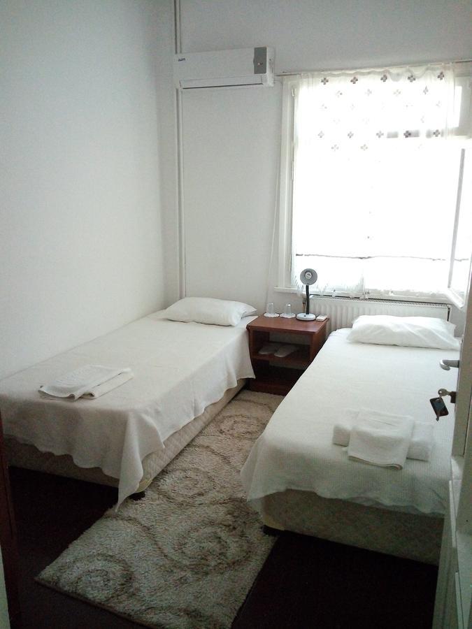 Mavi Pension Hotel Ayvalik Exterior photo